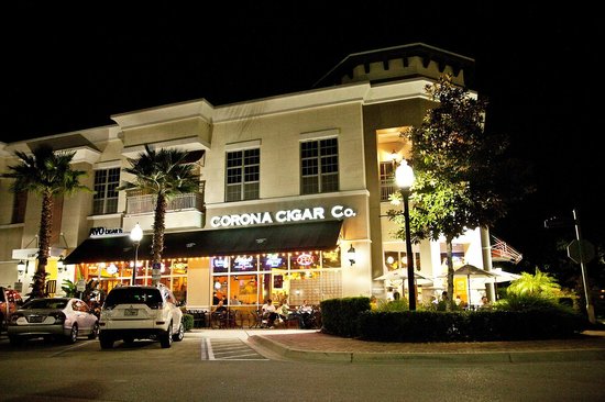 Corona Cigar Company and Montecristo Lounge