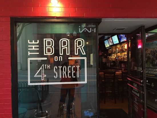 The Bar on 4th Street
