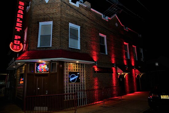 Scarlet Pub