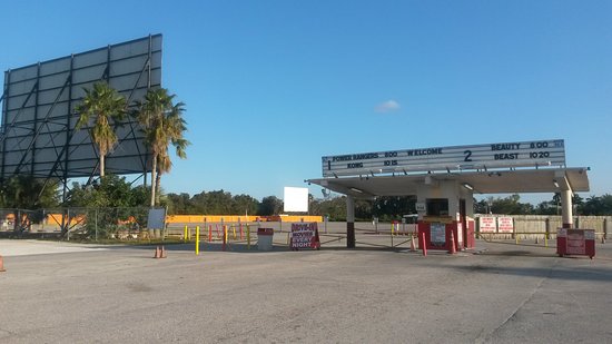 Lake Worth Drive-In Movie Theater