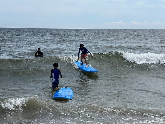 Locals Surf School