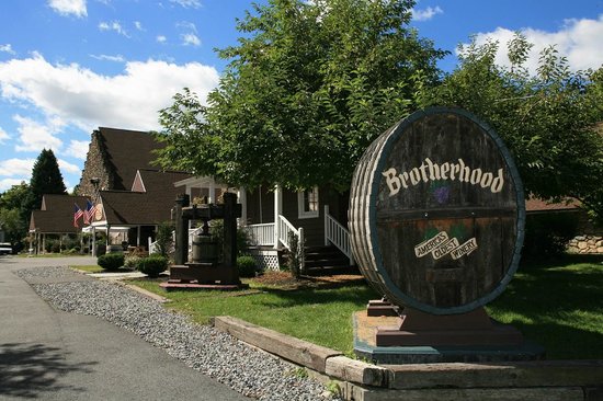 Brotherhood - America's Oldest Winery
